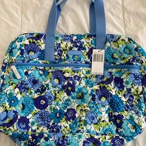 Vera Bradley blueberry blooms medium traveler bag nwt